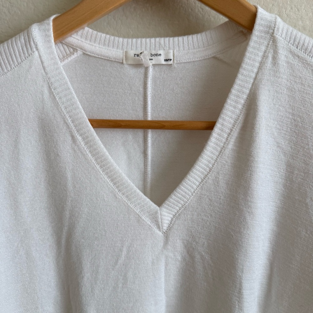 Rag & Bone White V-Neck Women's Top Size XS - Picture 3 of 12